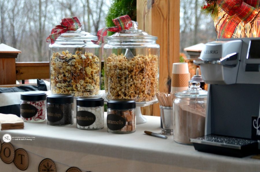 Christmas Kitchen Decor With Hot Cocoa And Popcorn Bar