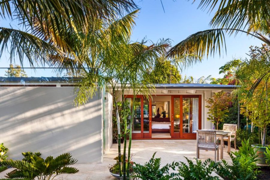 Neumann Mendro Andrulaitis Architects Butterfly Beach Villa Patio