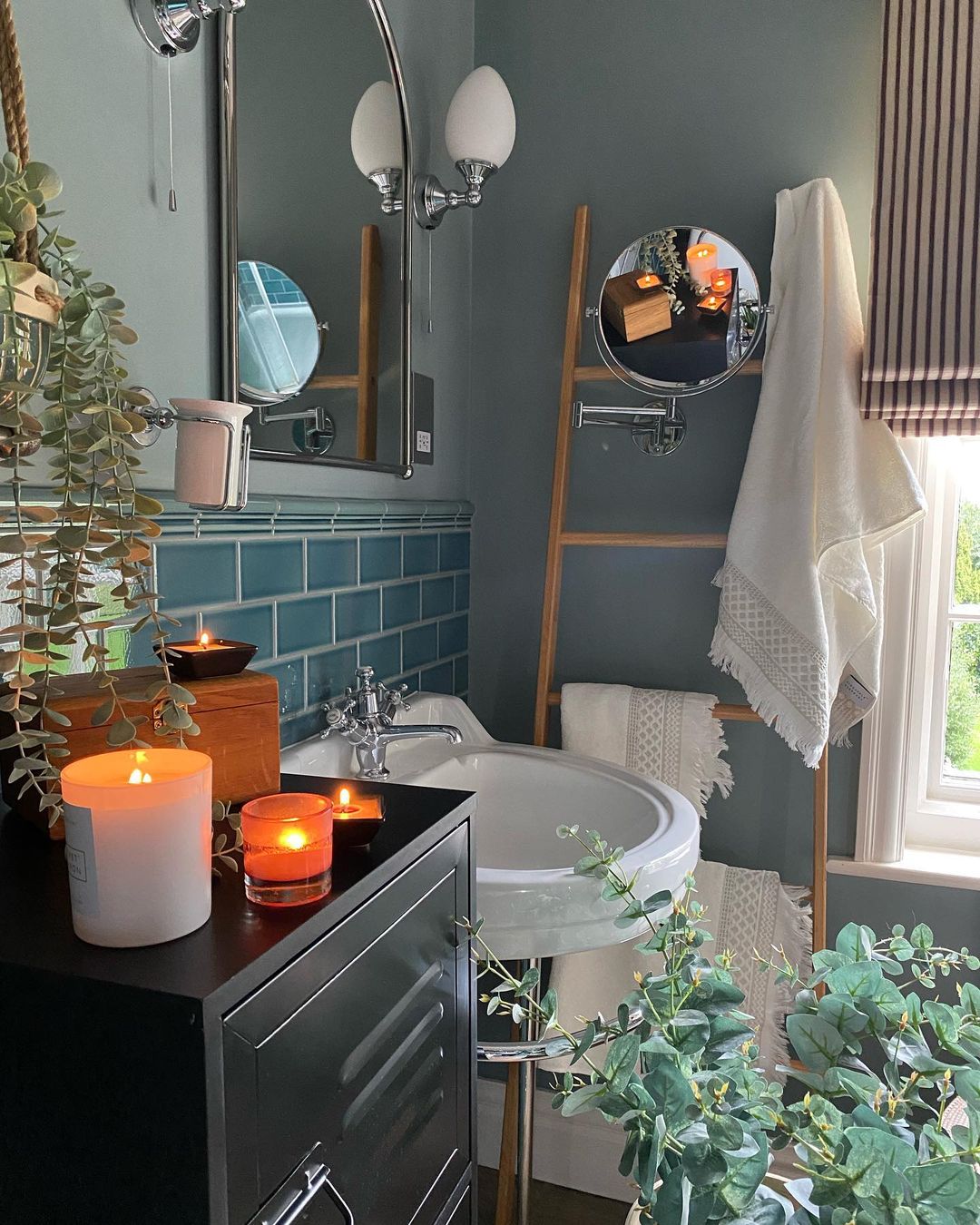 A Cozy Botanical Retreat