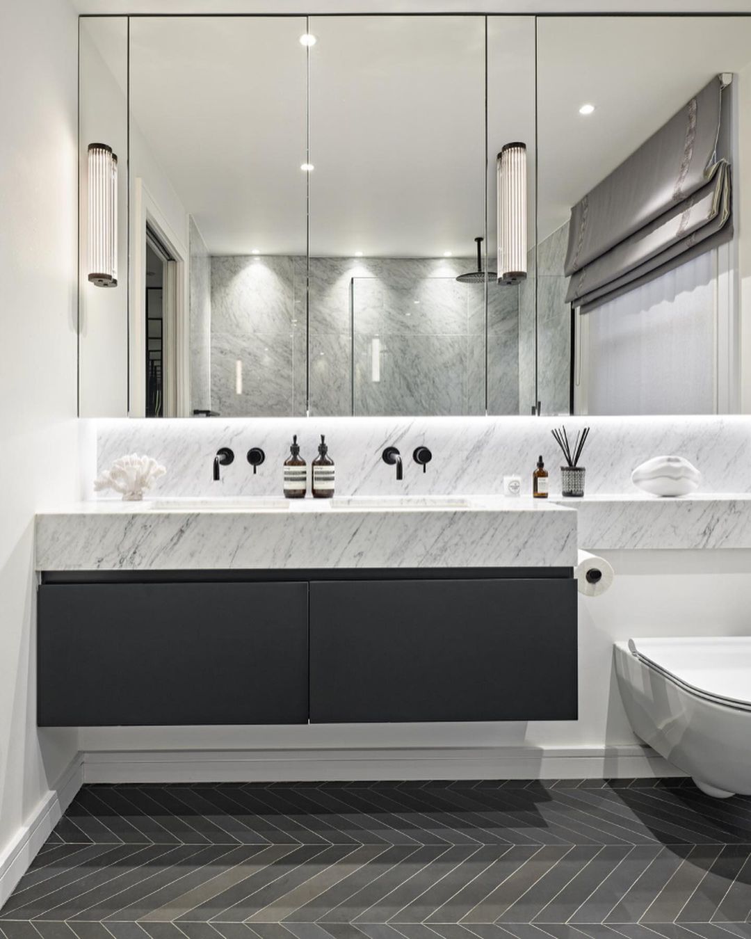A Modern Monochrome Scheme
