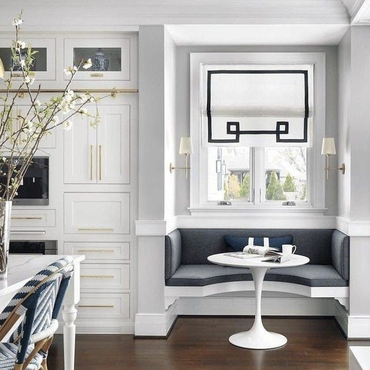 A Monochrome Spot for Modern Breakfasts