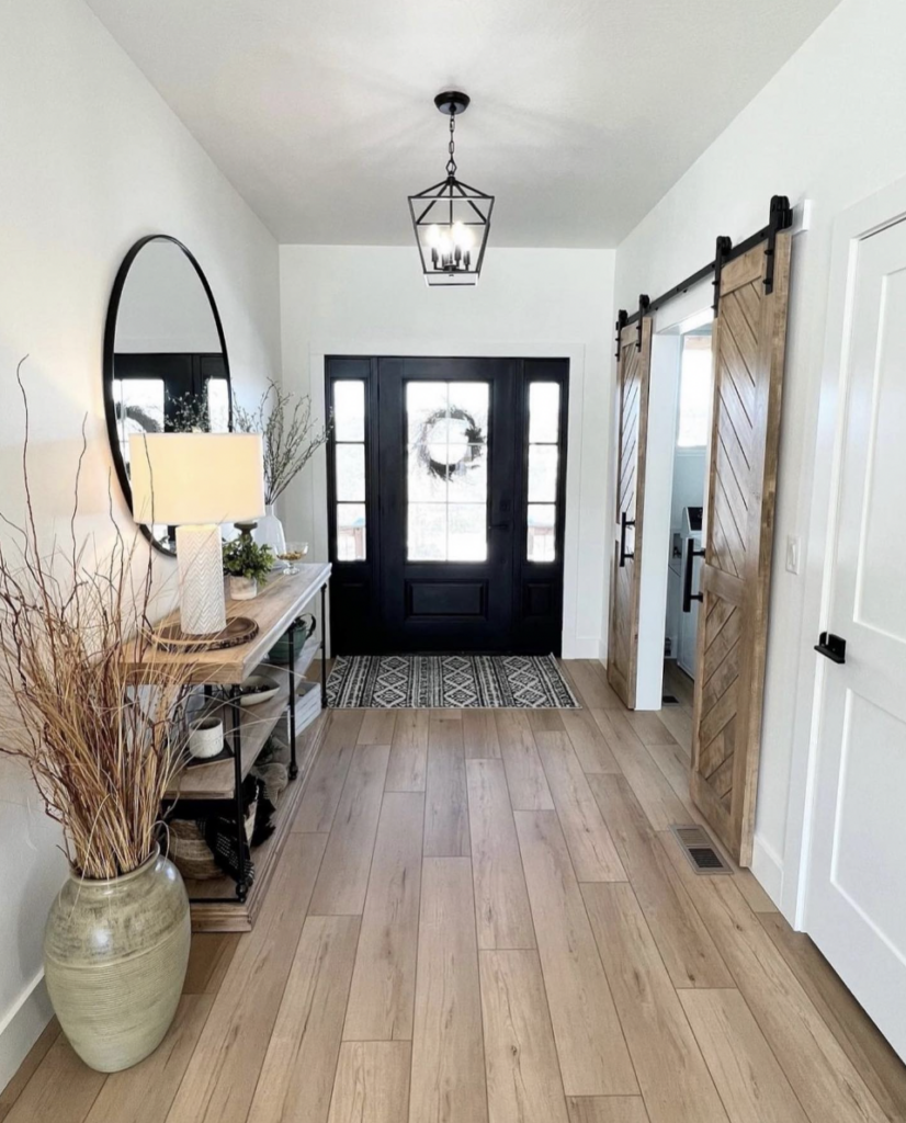 A Patterned Black-and-White Mat for Entryway Flooring