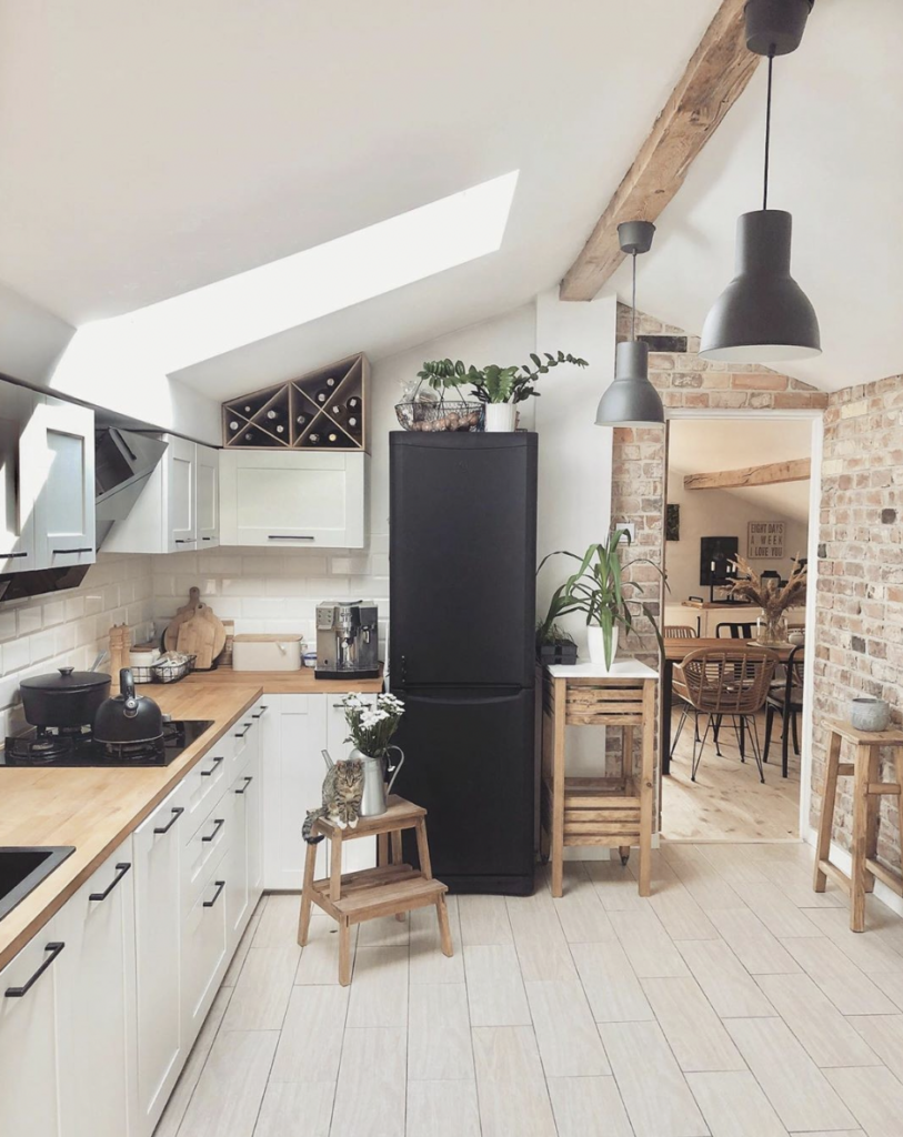 Above-Fridge Decoration Ideas