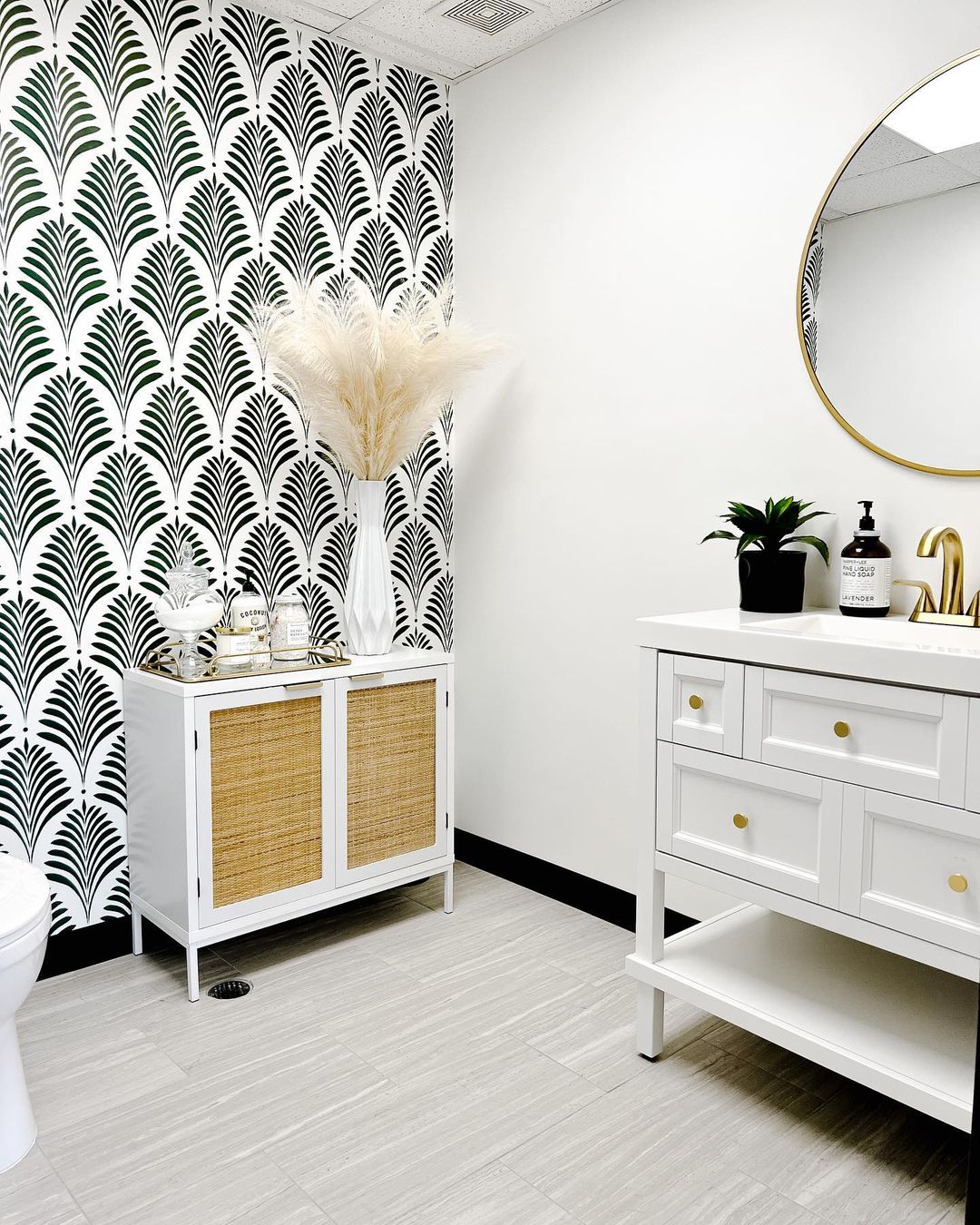 Art Deco-Inspired Wallpaper