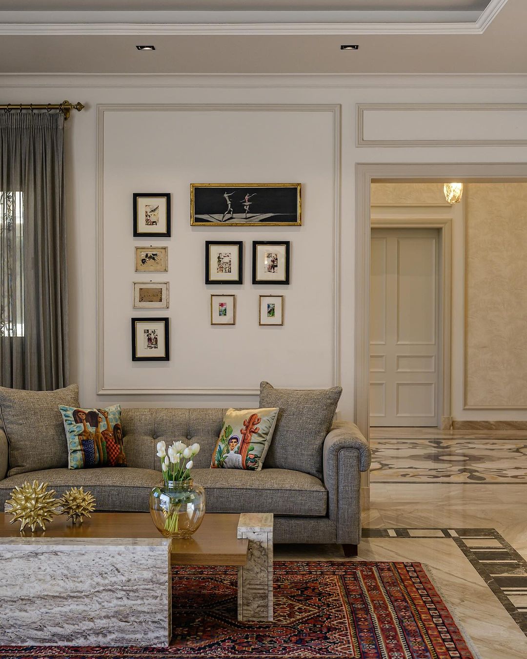 Artful Elegant Lounge
