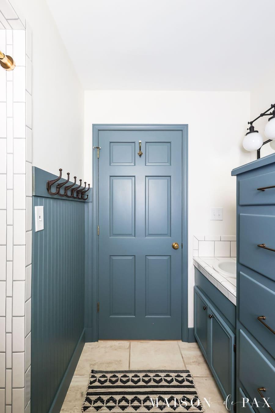 Beadboard Wainscoting in Turquoise Blue