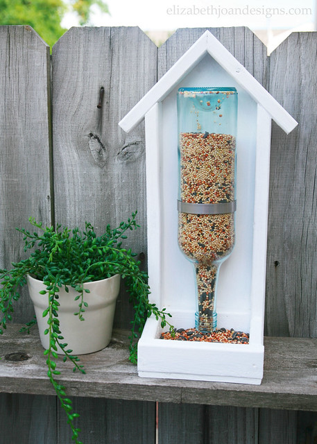 DIY wine bottle crafts