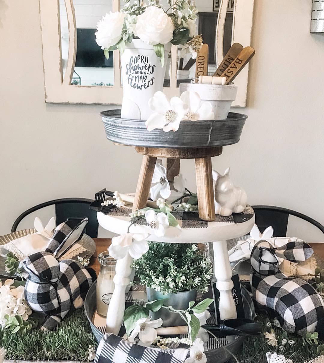 Black and White Spring Nursery Tray