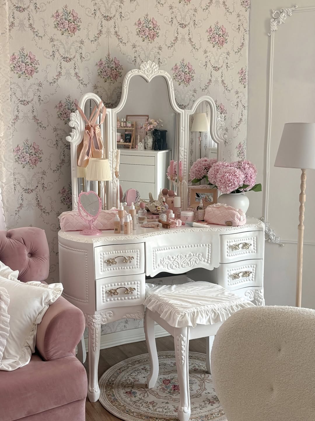 Blush Carved Vintage Glam Vanity