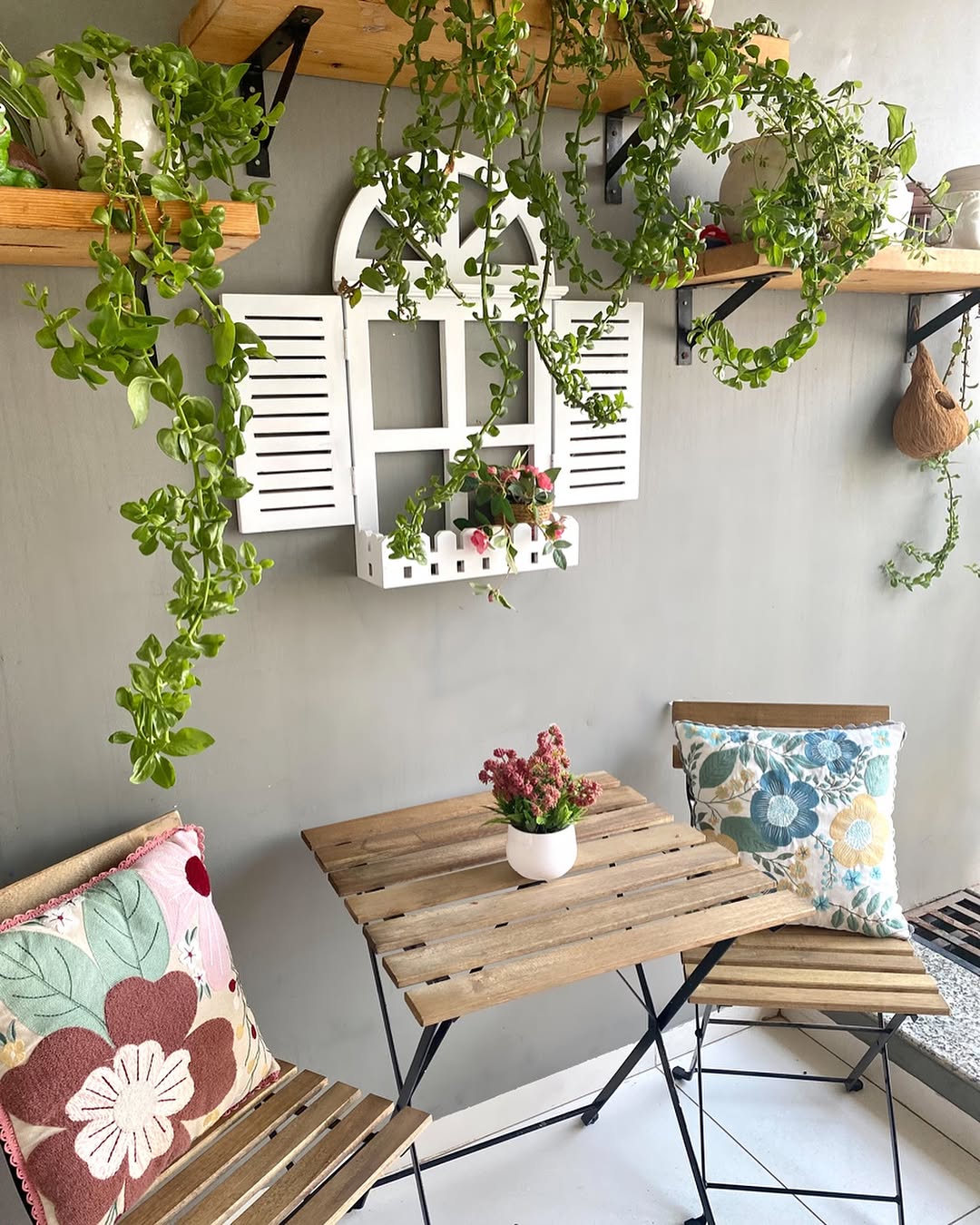 Compact Bistro Set With Bold Cushions