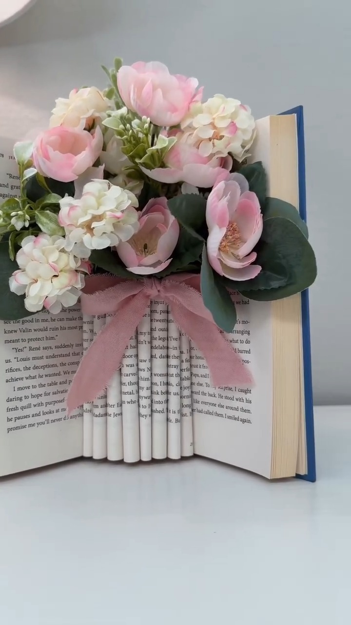 Book Bouquet