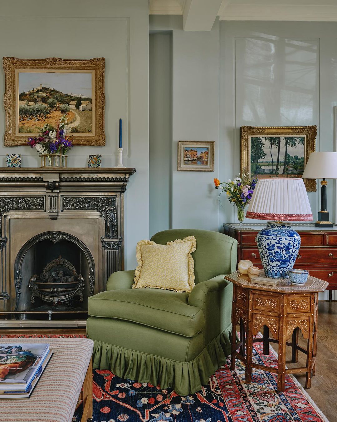 Bright Meyers Antiques Drawing Room