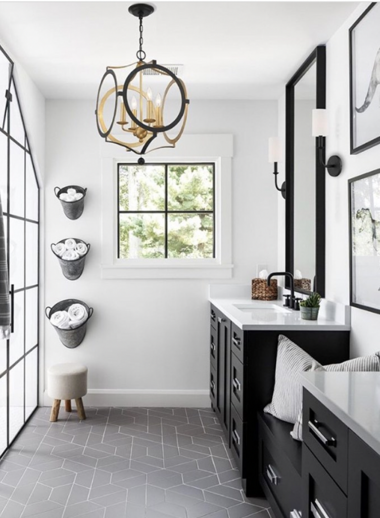 Chandelier Lighting for a Minimalist Bathroom