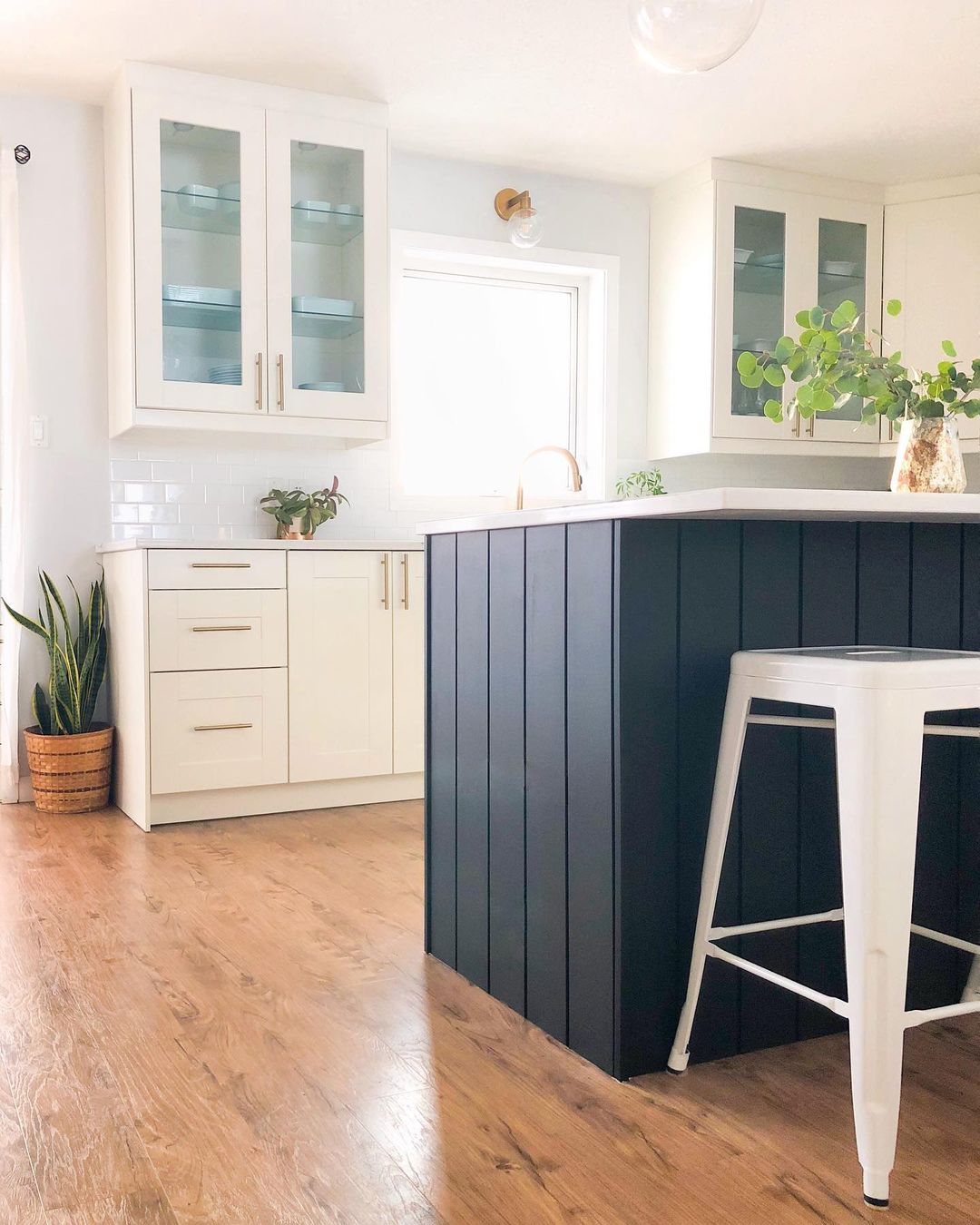 Charcoal Shiplap Island with Sleek Contrast
