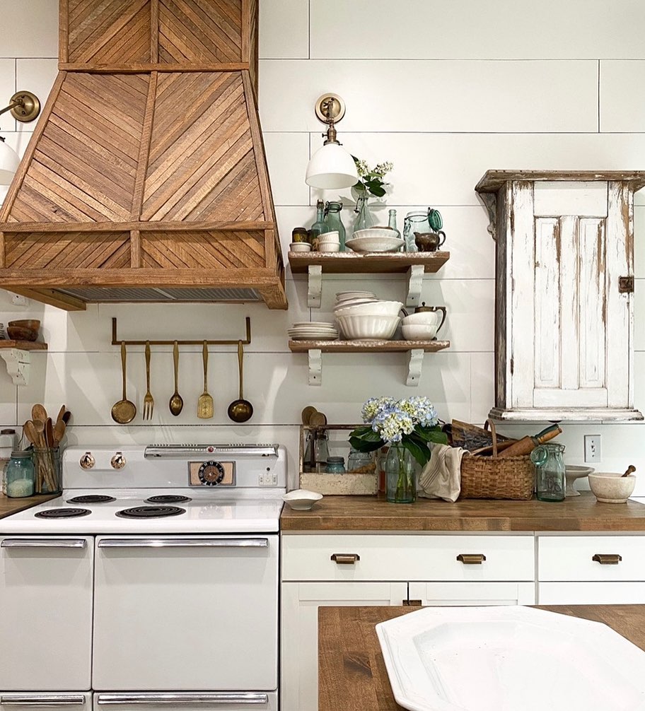 Vintage Vibes with Chevron Wood Pattern