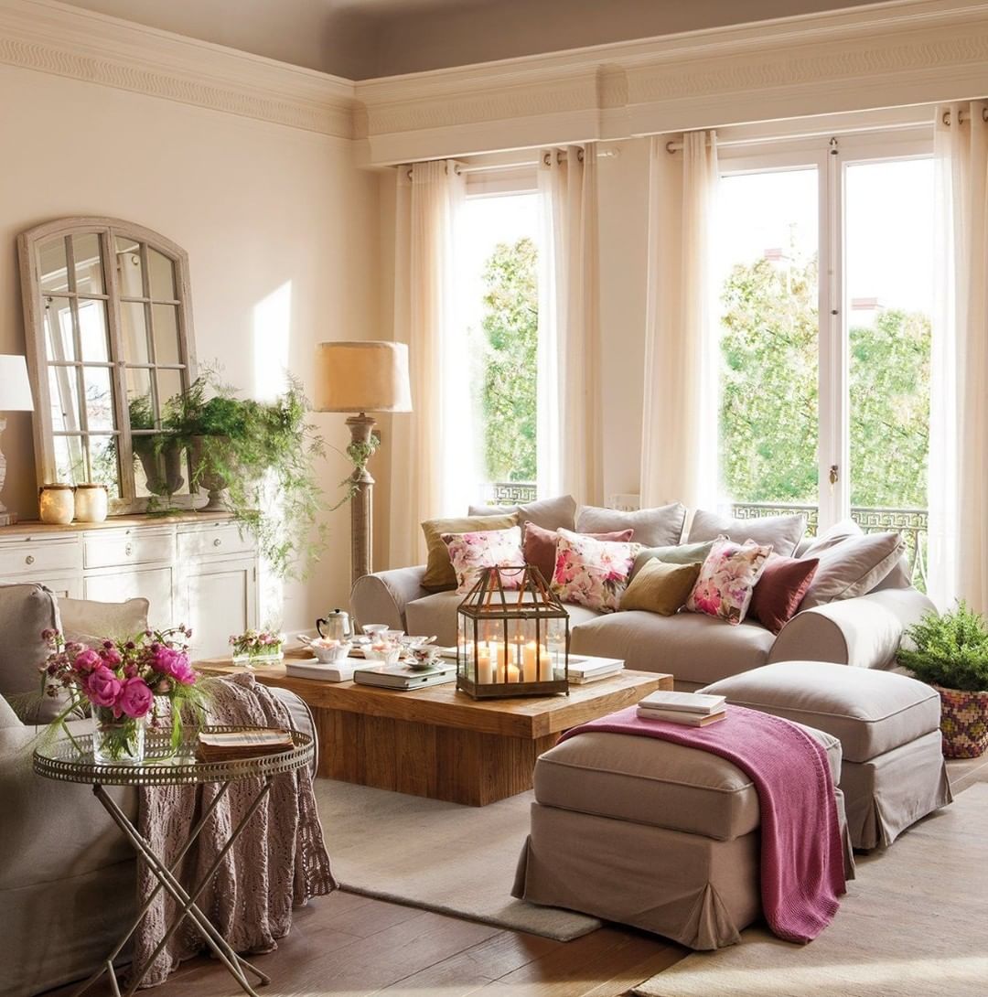 Chic Vintage Living