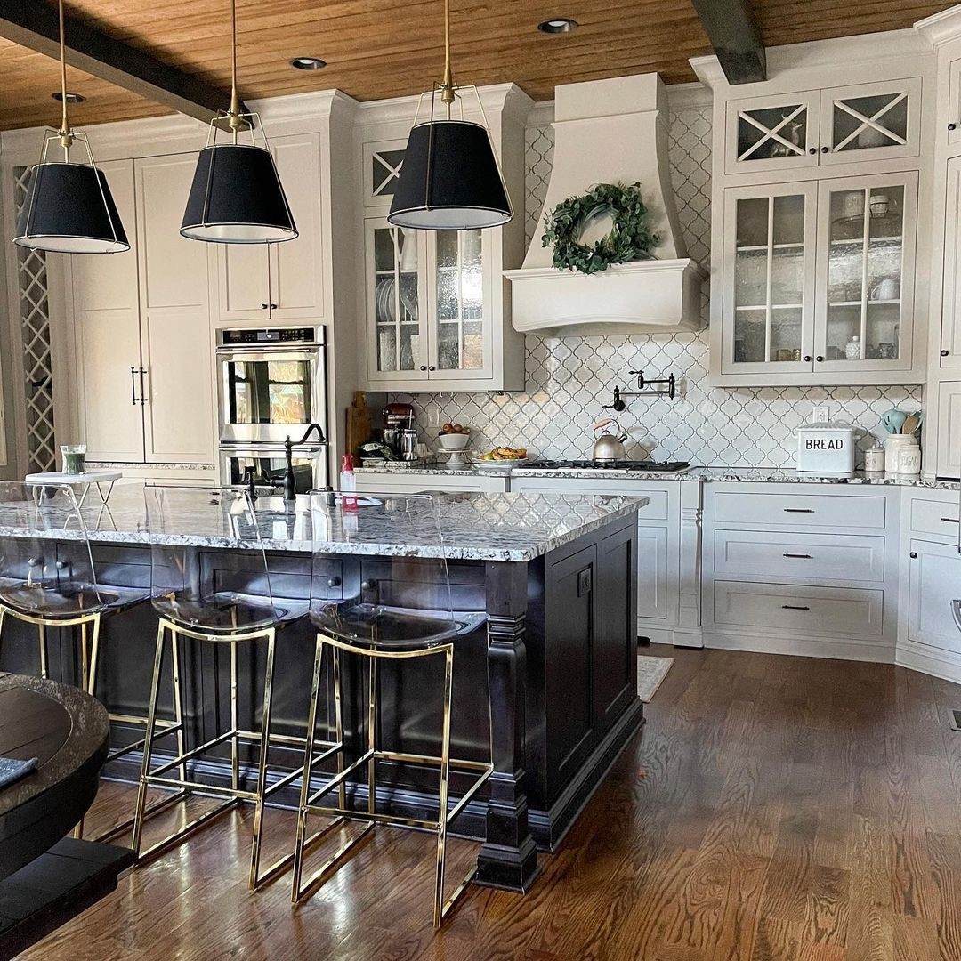 Classic Modern Kitchen Design