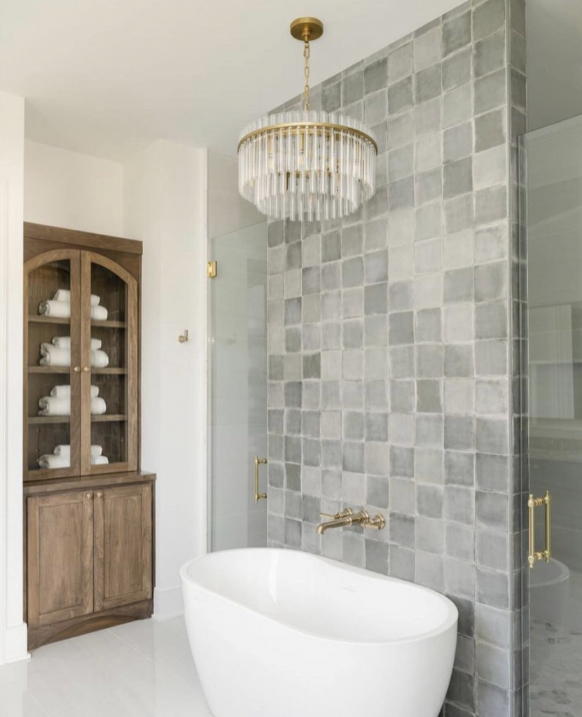 Clear Glass Light Over the Bathtub