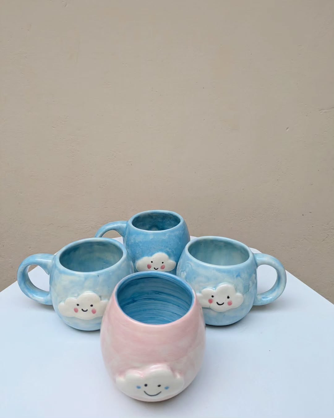 Cloud Motif Mug Set