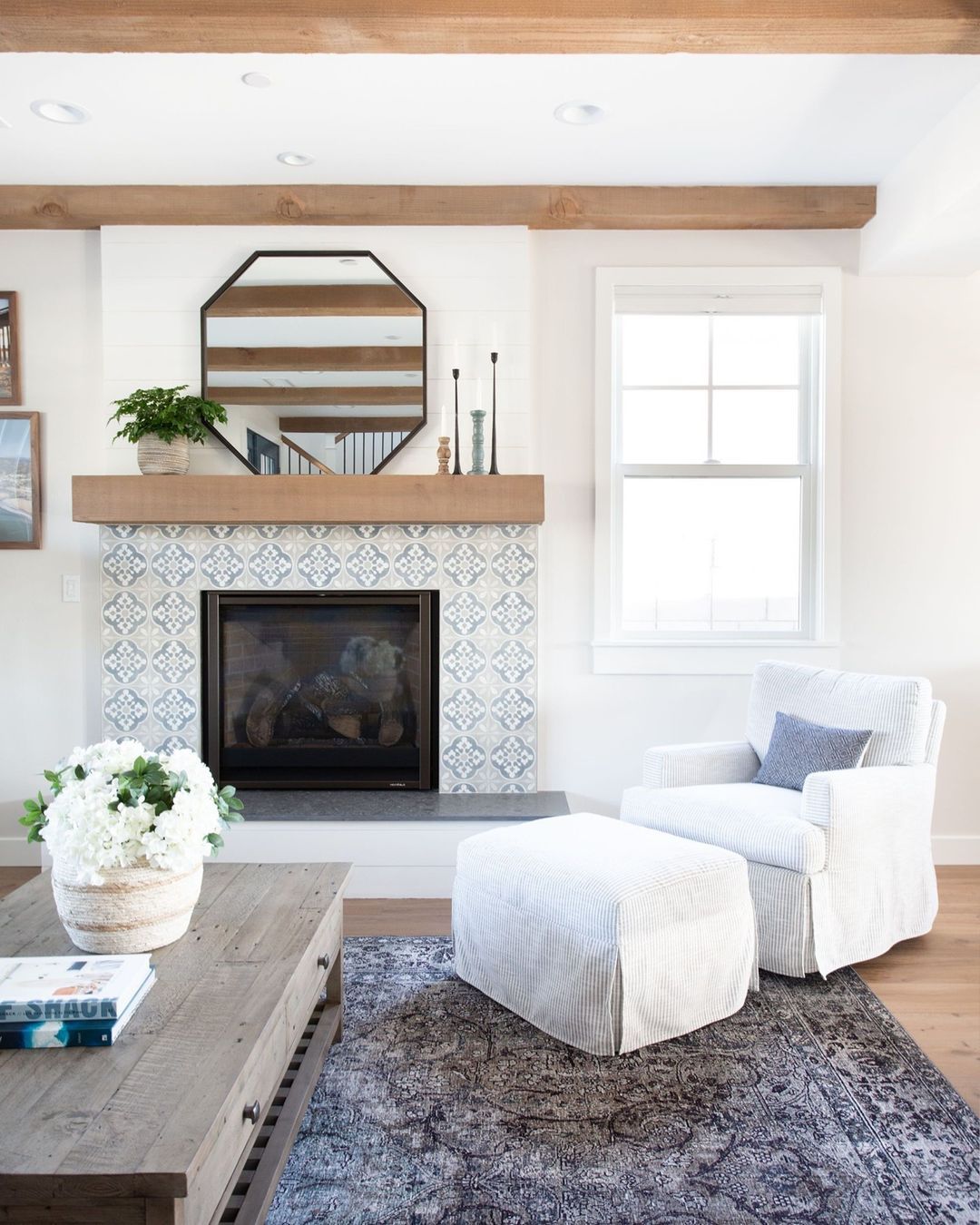 Blend Patterns and Natural Elements for Coastal Charm