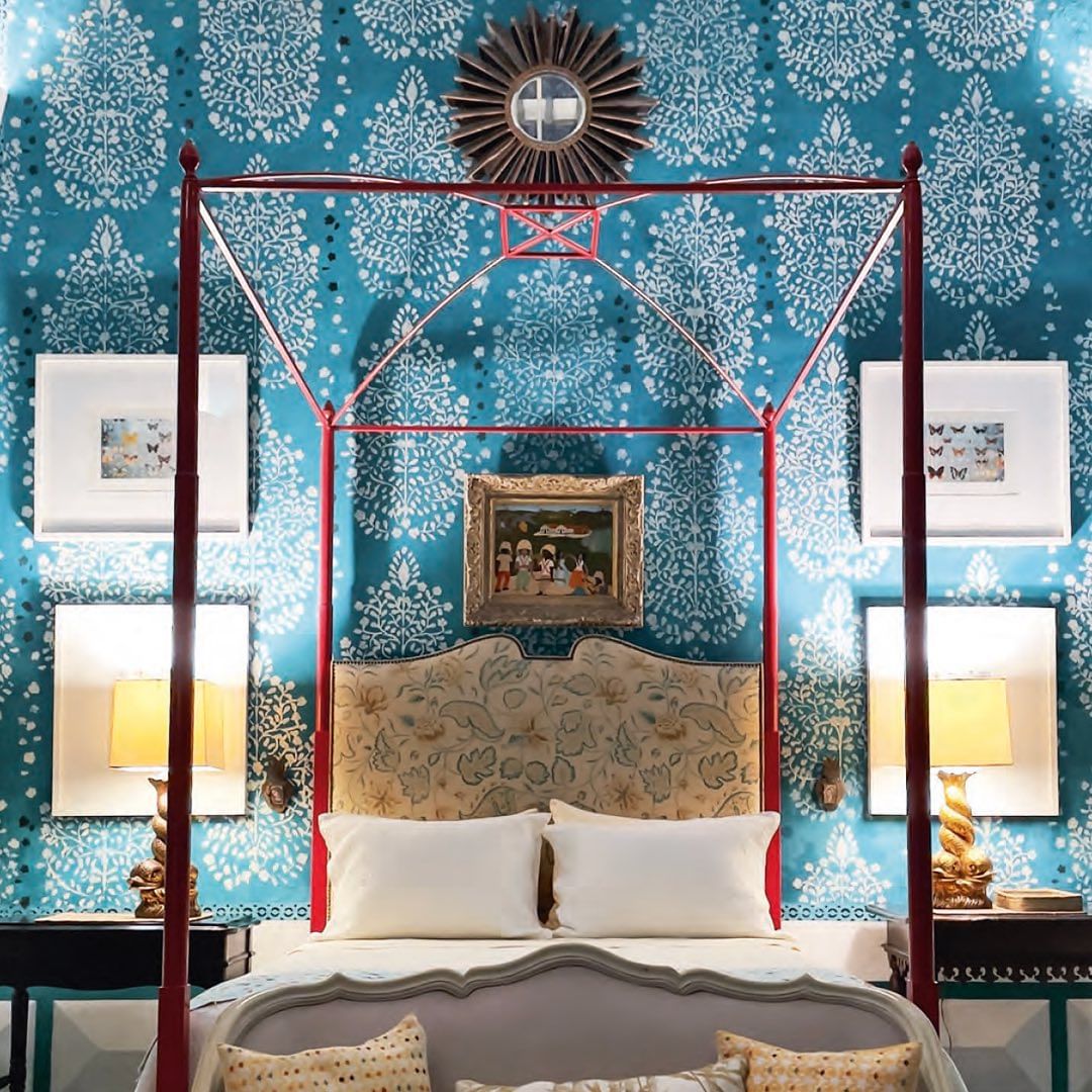 Colonial Charm in a Majestic Mexican Bedroom