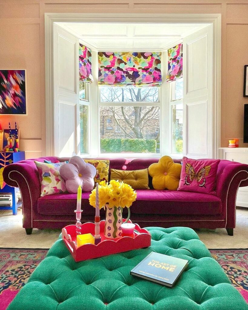 Colorful Pleated Blinds for a Living Room Bay Window