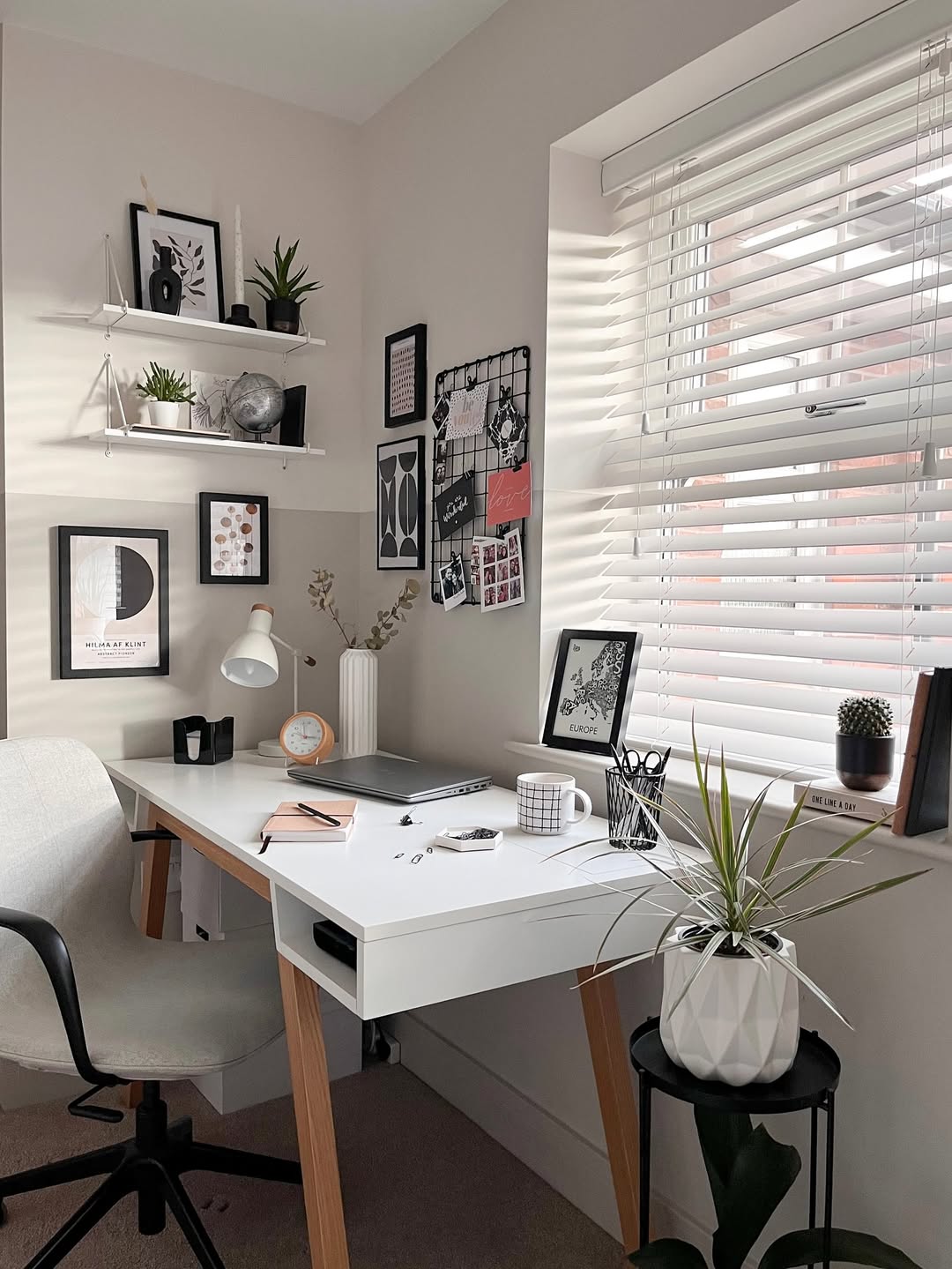 Cool Monochrome Pinterest Workspace