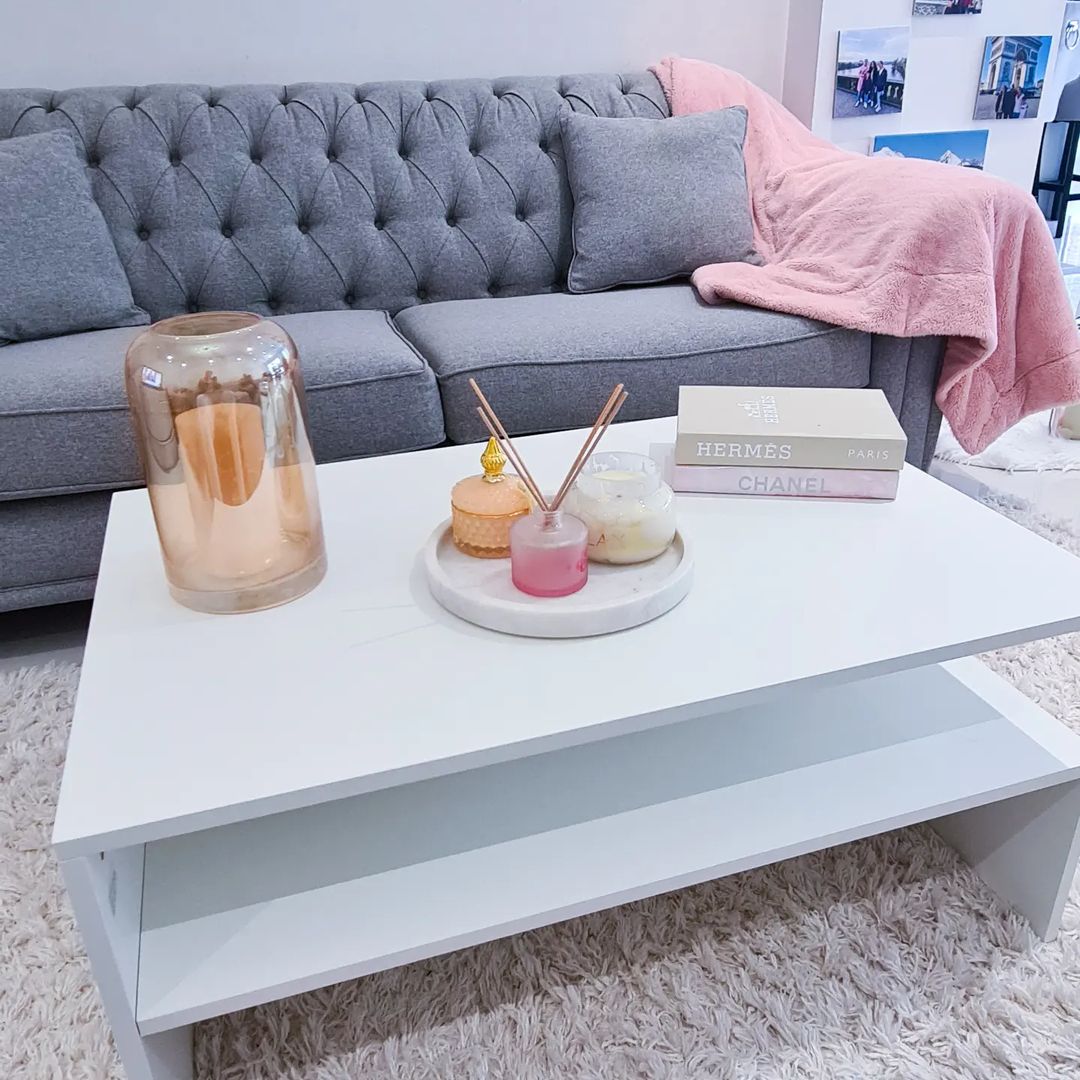 Cozy and Elegant Coffee Table Setup
