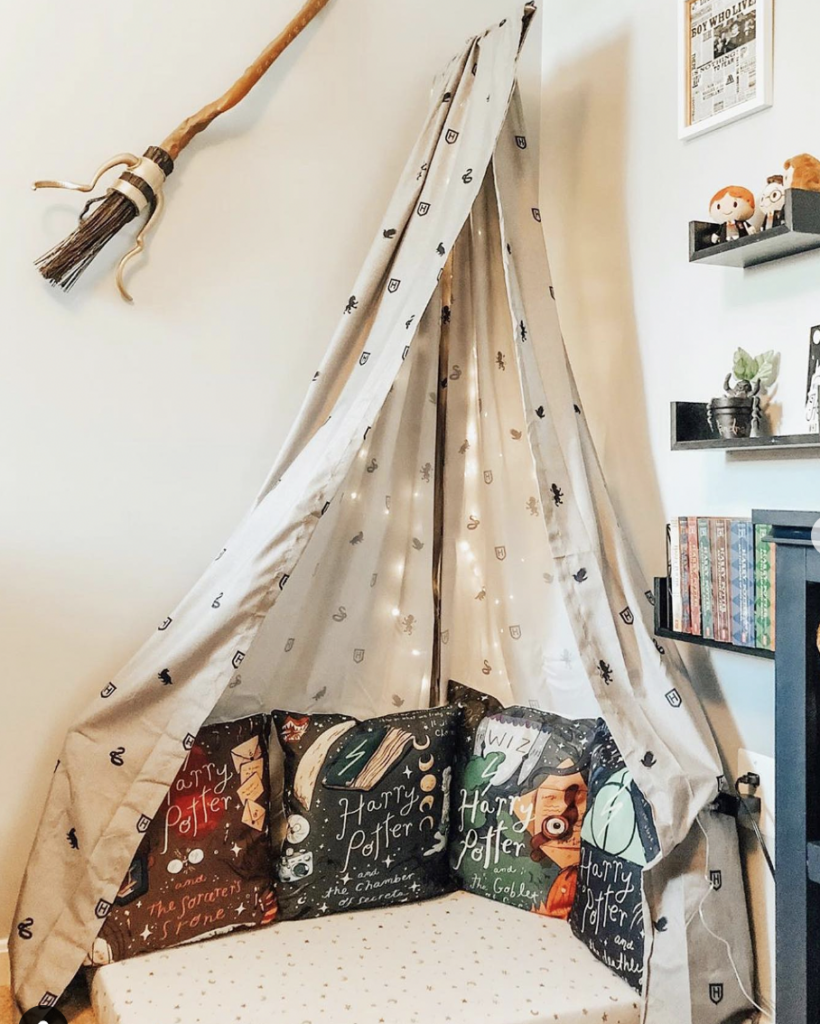 Cozy Harry Potter Reading Nook