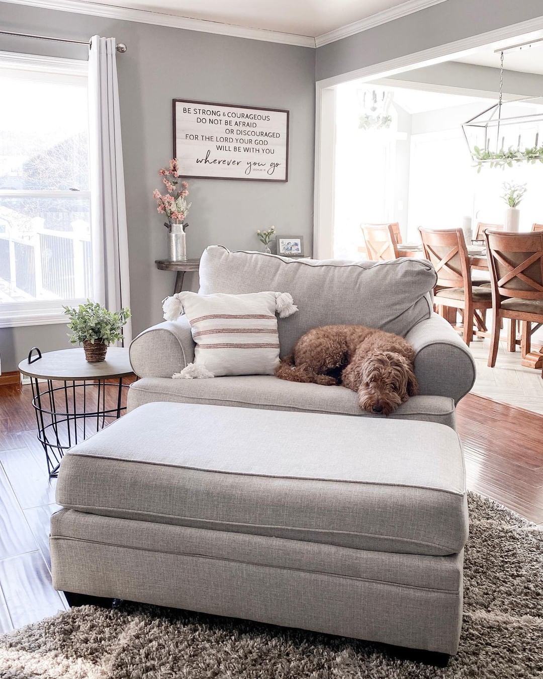 Cozy Inspirational Decor