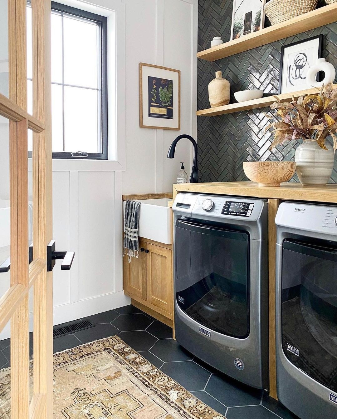 Artistic Touches in a Cozy Laundry Area