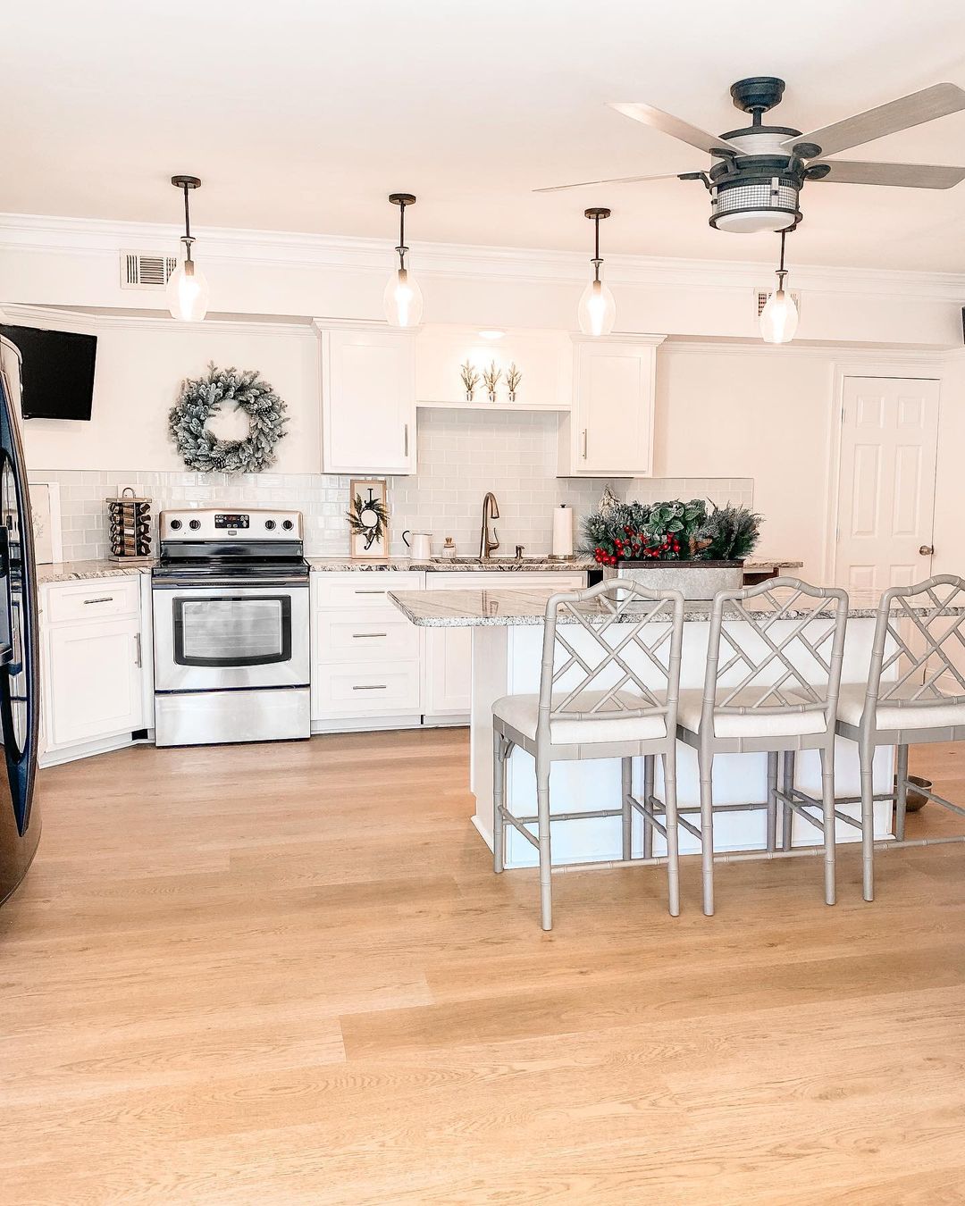 Creamy Blonde Flooring