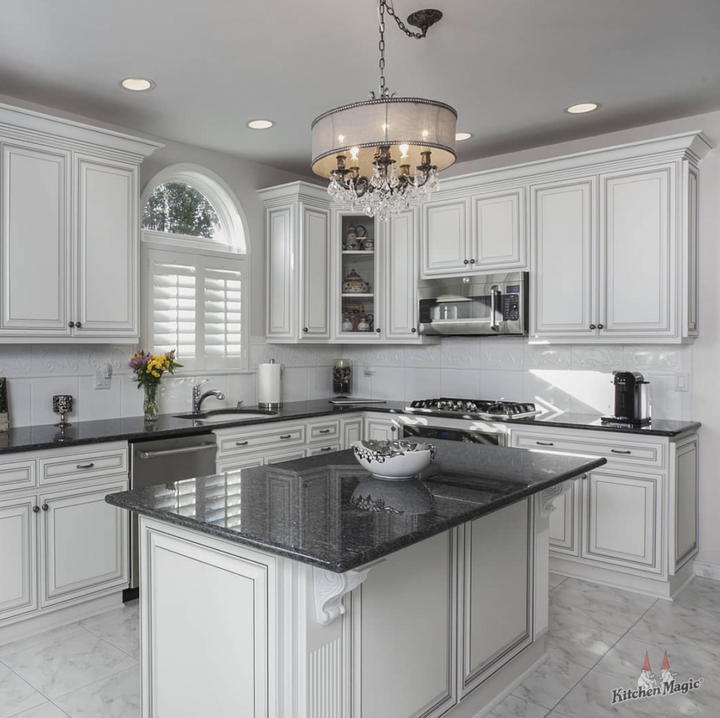 Crown Molding on Cabinet Tops