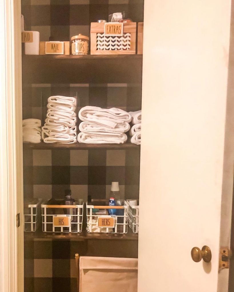 labelled and organised linen organisation iddas