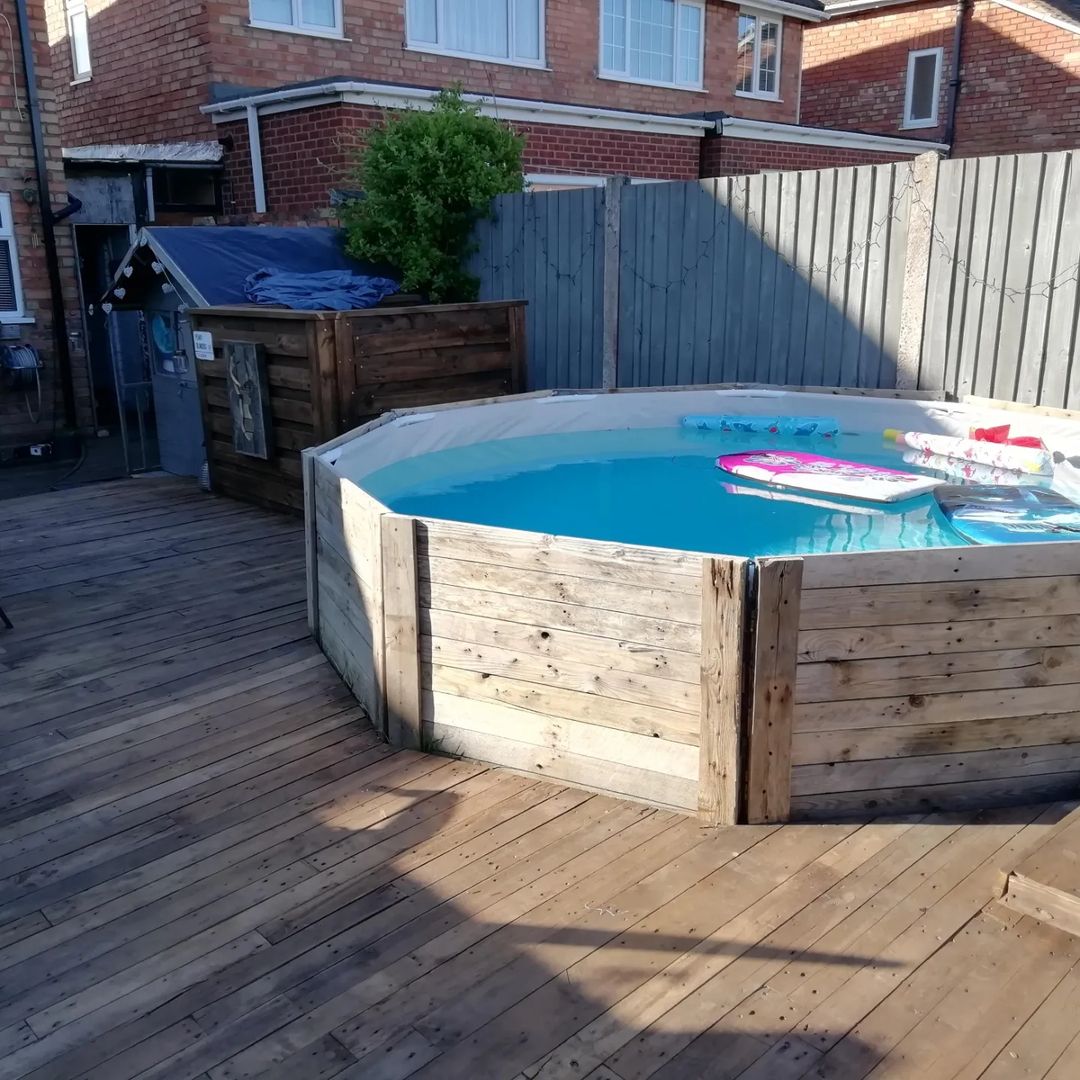 DIY Pallet Pool Deck Project