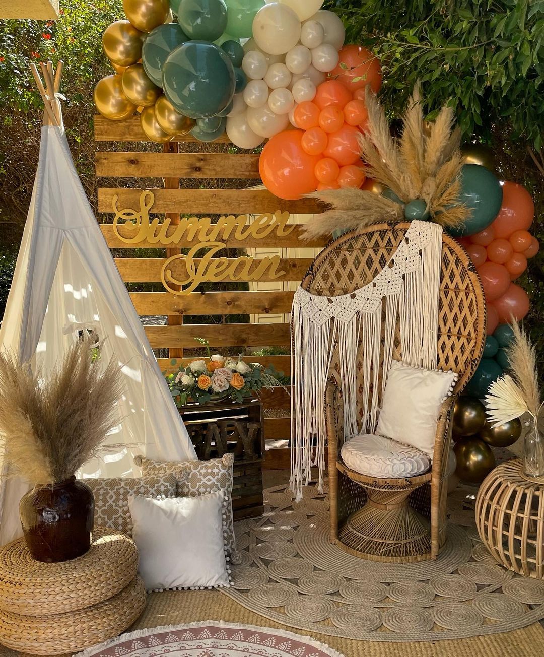 Earthy Rustic Bohemian Pallet Nook