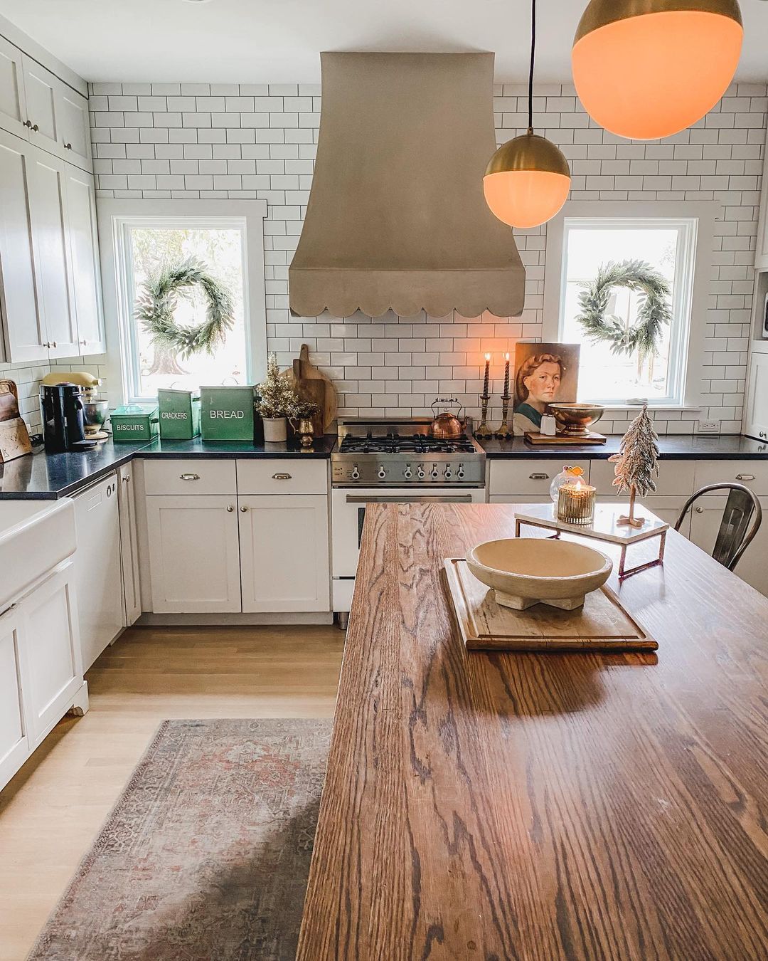Rustic Elegance with Scalloped Details