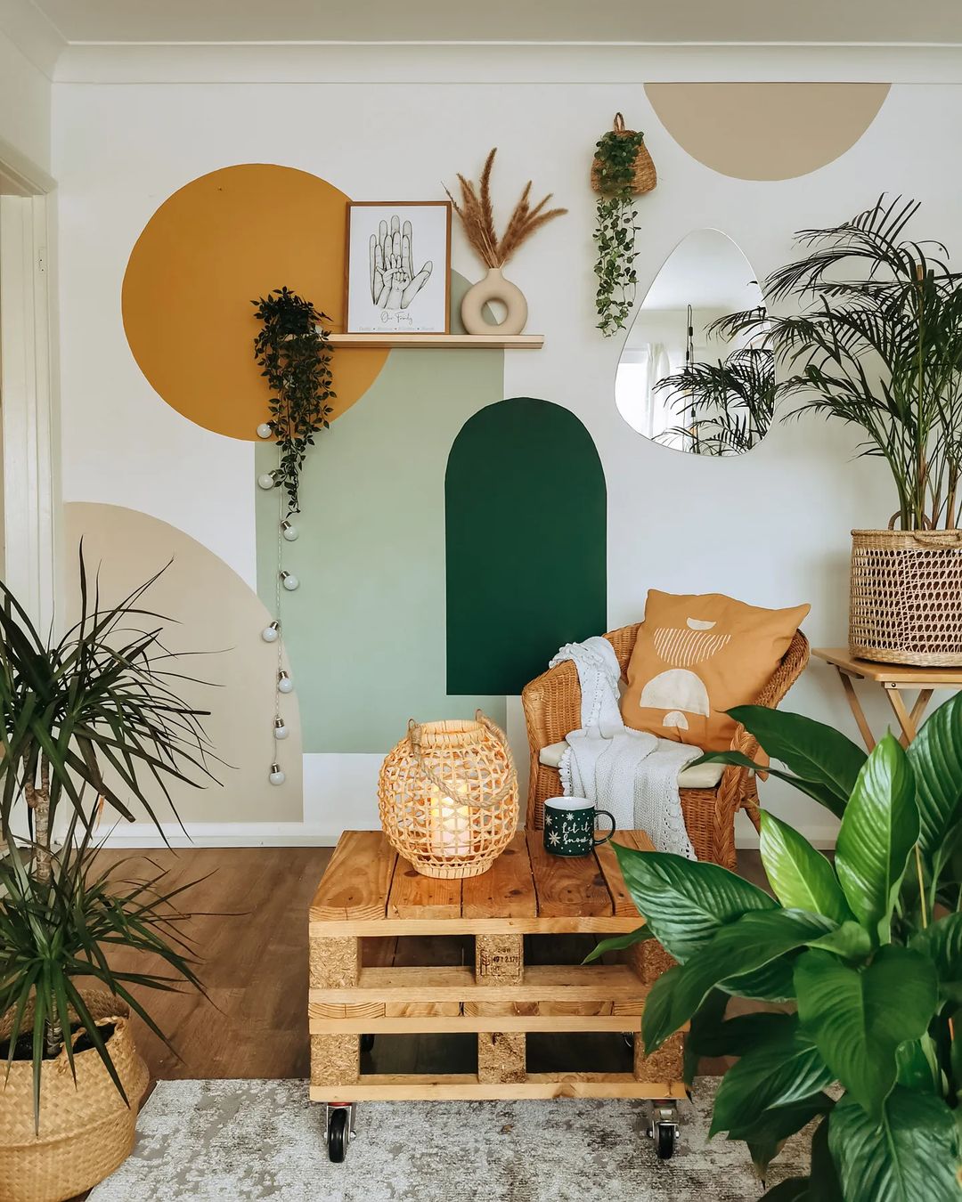 Earthy Wall Pattern with Organic Forms