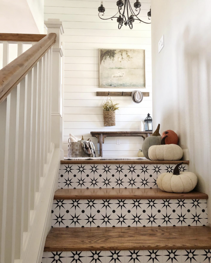 Fall Staircase Decor
