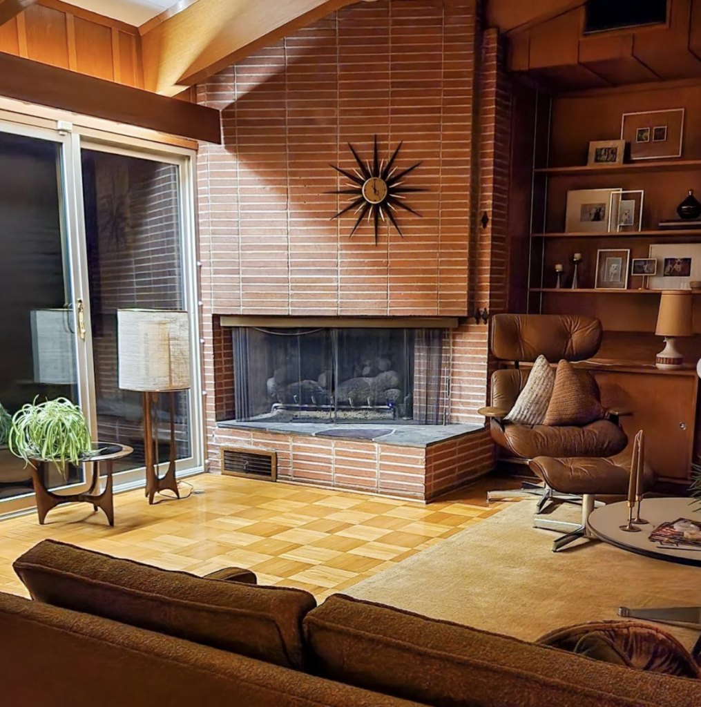 Farmhouse Living Room With Corner Fireplace