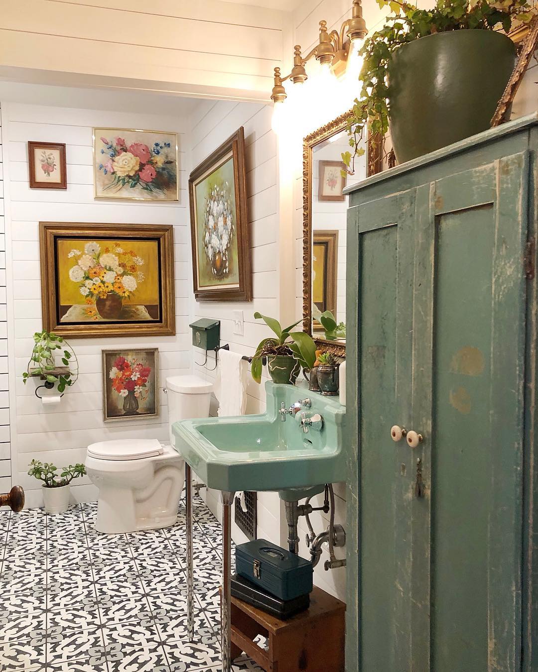 Floral Charm Meets Vintage Comfort
