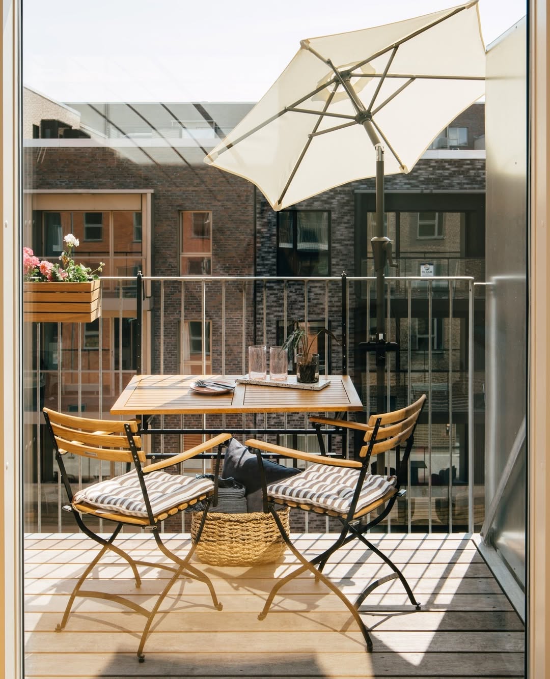 Foldable Bistro Set With Urban Charm
