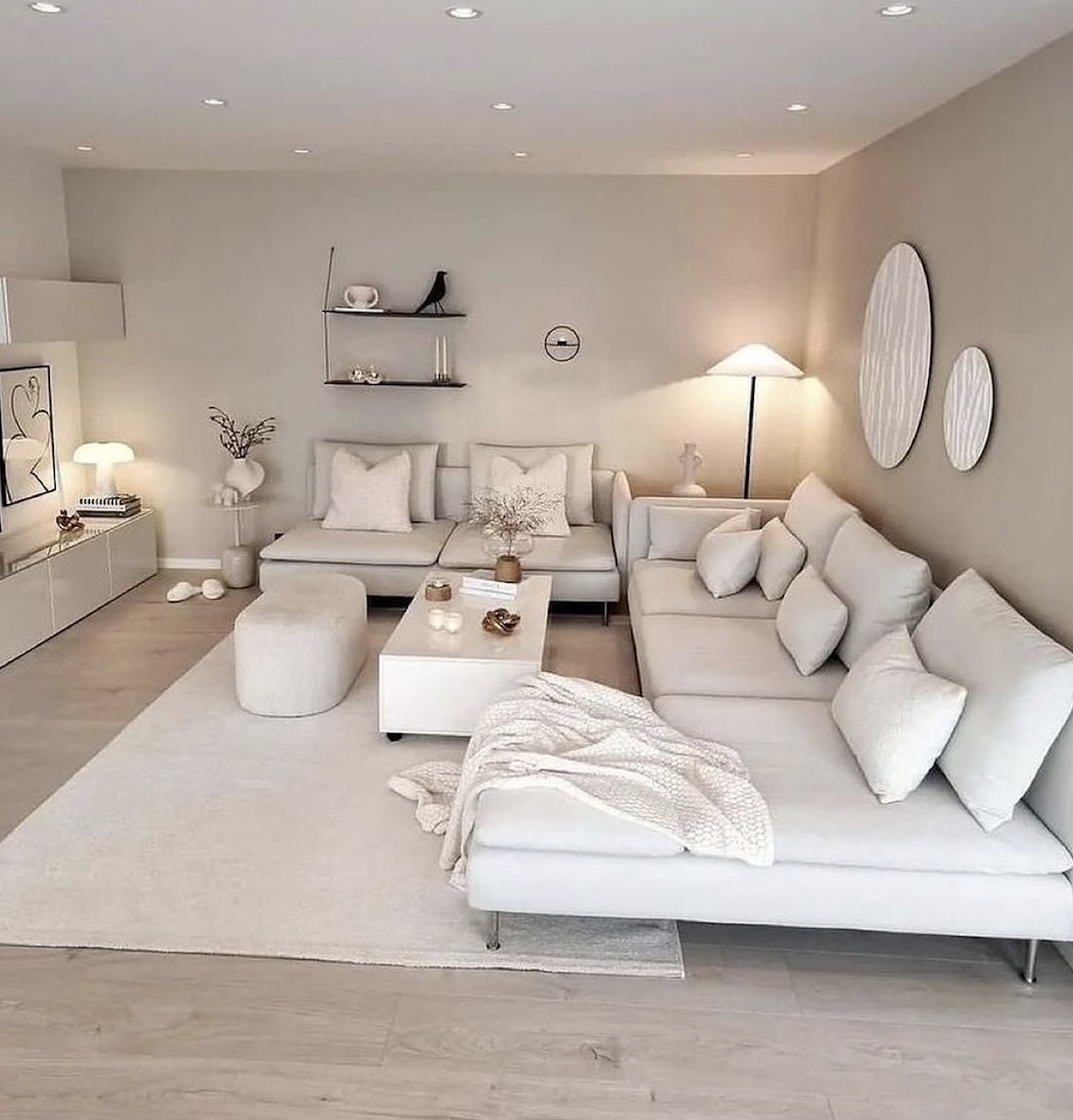 Harmony in Soft Neutrals