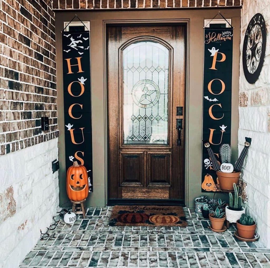Hocus Pocus Entrance Decor
