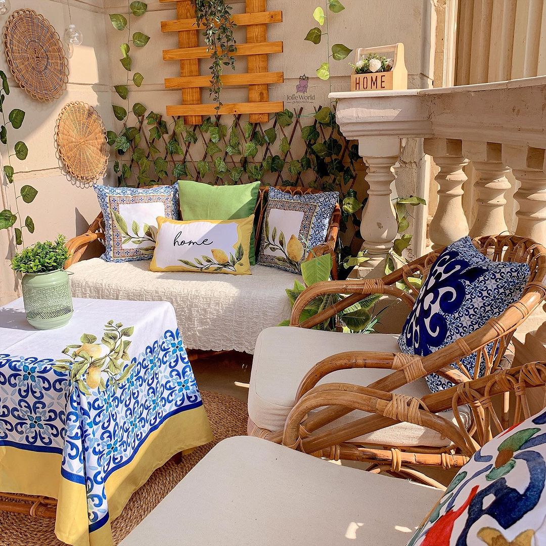 Homespun Balcony Charm