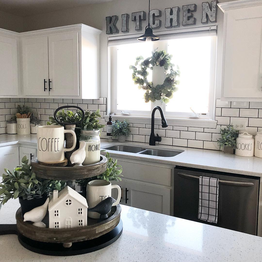 Homespun Kitchen Tray Display