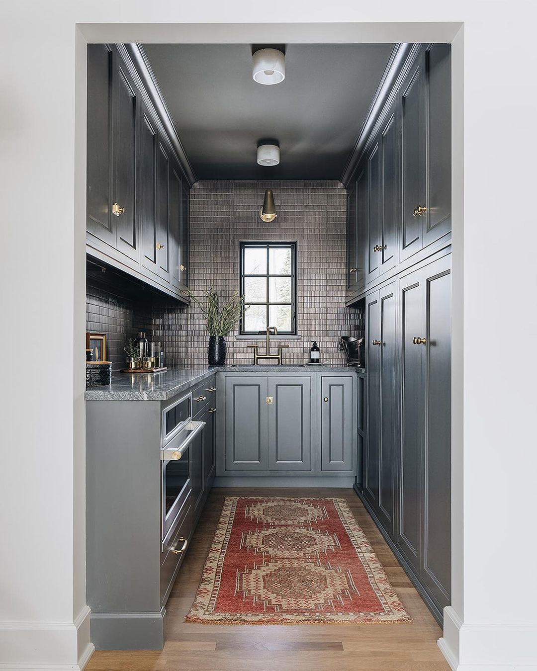 Industrial Grey Tone Kitchen