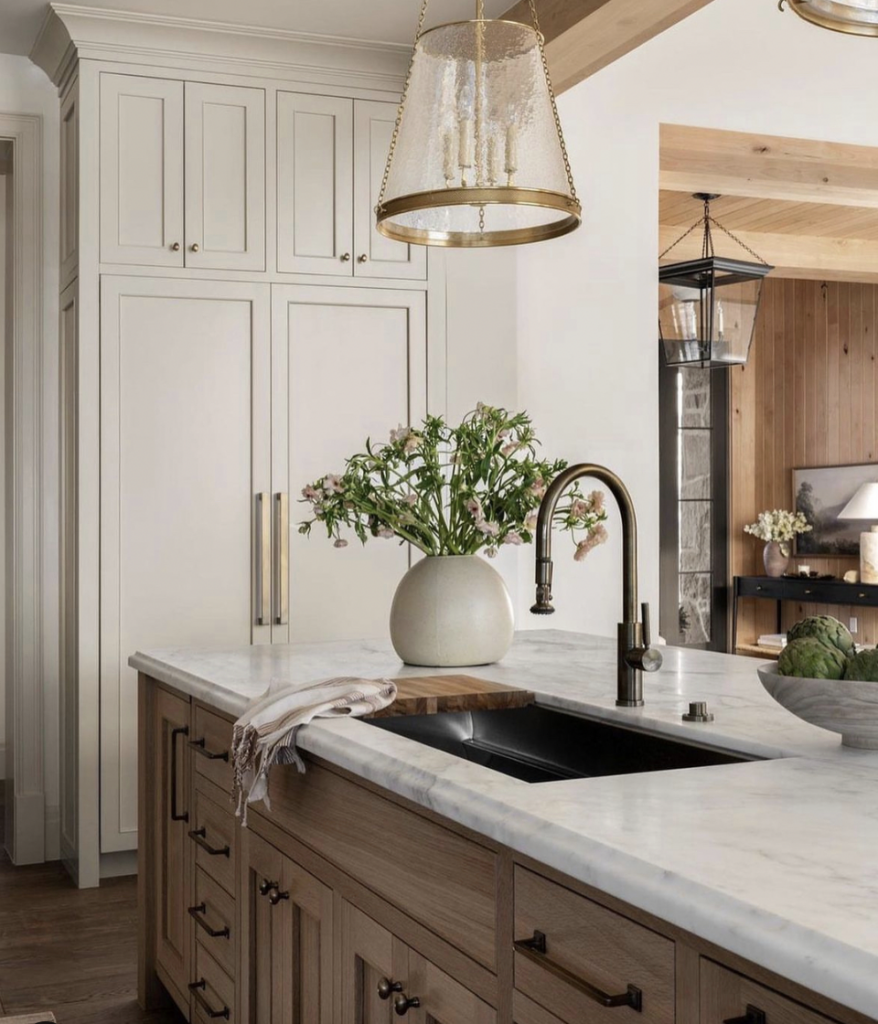 Kitchen Lighting Over the Sink