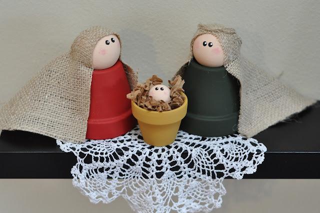 Mini Clay Pot Christmas Nativity