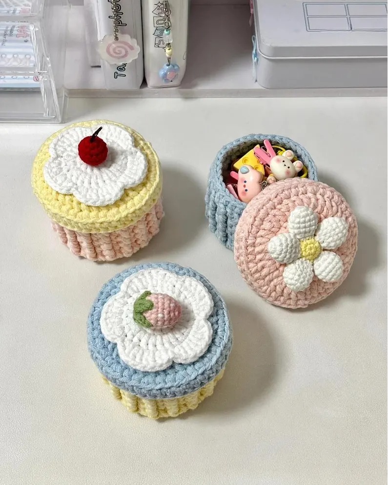 Mini containers in pastel colors for tiny treasures